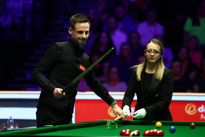 人险胜篮网 人险胜篮网