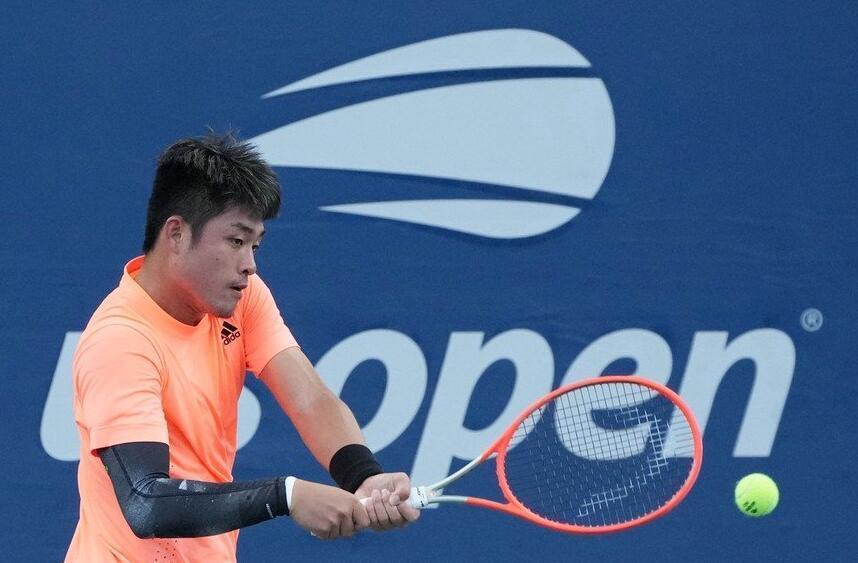 而更加坚定 而更加坚定