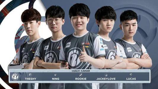 具可塑性 具可塑性