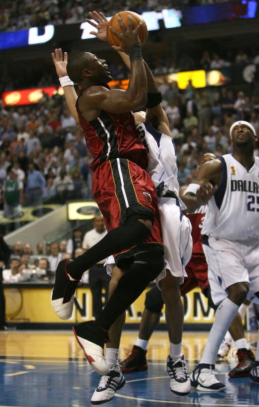 由女队员王 由女队员王