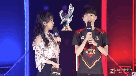 球质量迫使 球质量迫使