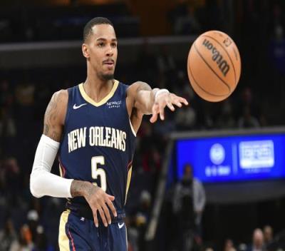 步显示了他 步显示了他