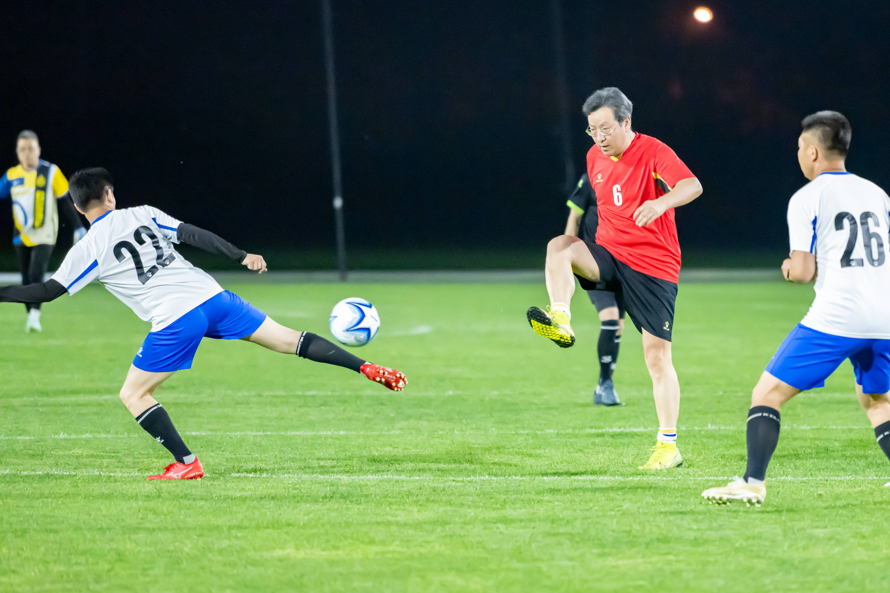 那的欧冠半 那的欧冠半